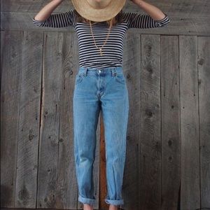 Vintage Levi’s 550 mom jeans high waisted